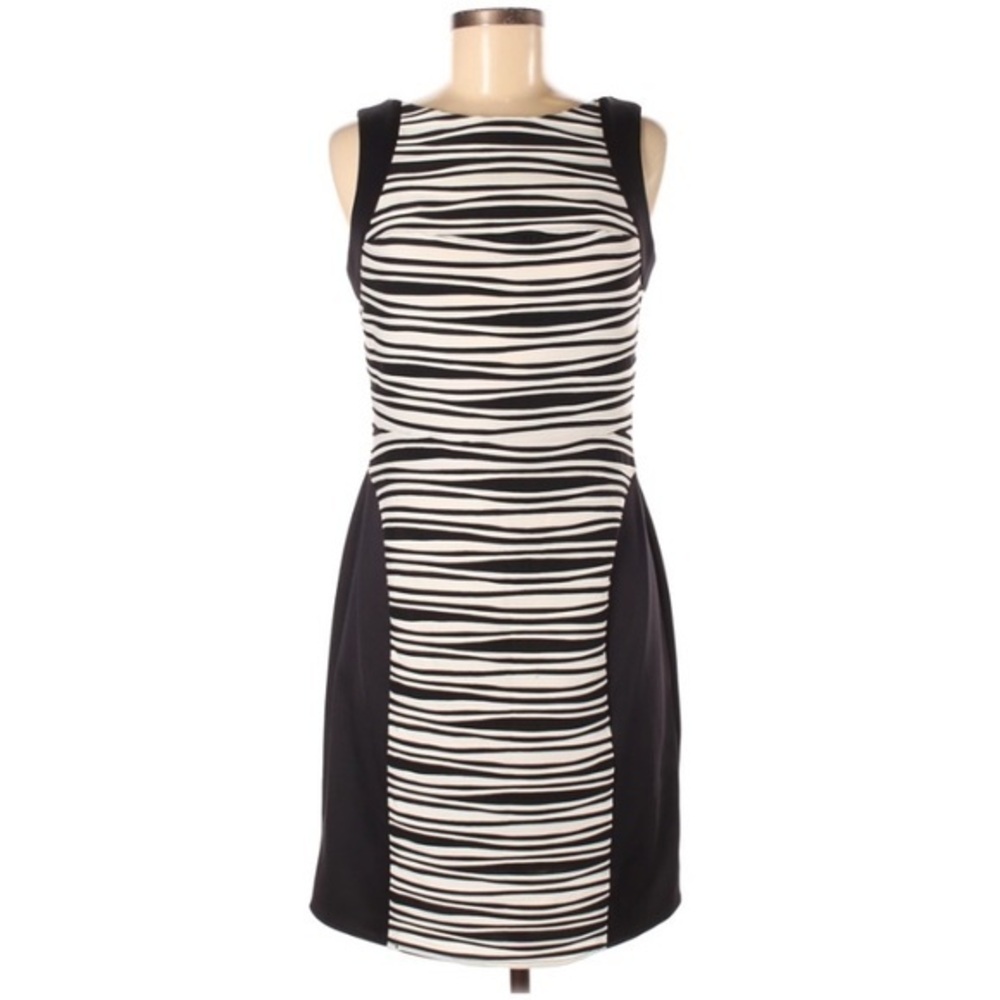 Julia Jordan 6 black sleeveless stretch knit dress